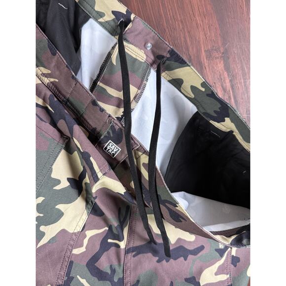 Savage Tacticians Trek Lightweight Activewear Pants M81 Camo Green Mens 40x32 - Picture 12 of 12